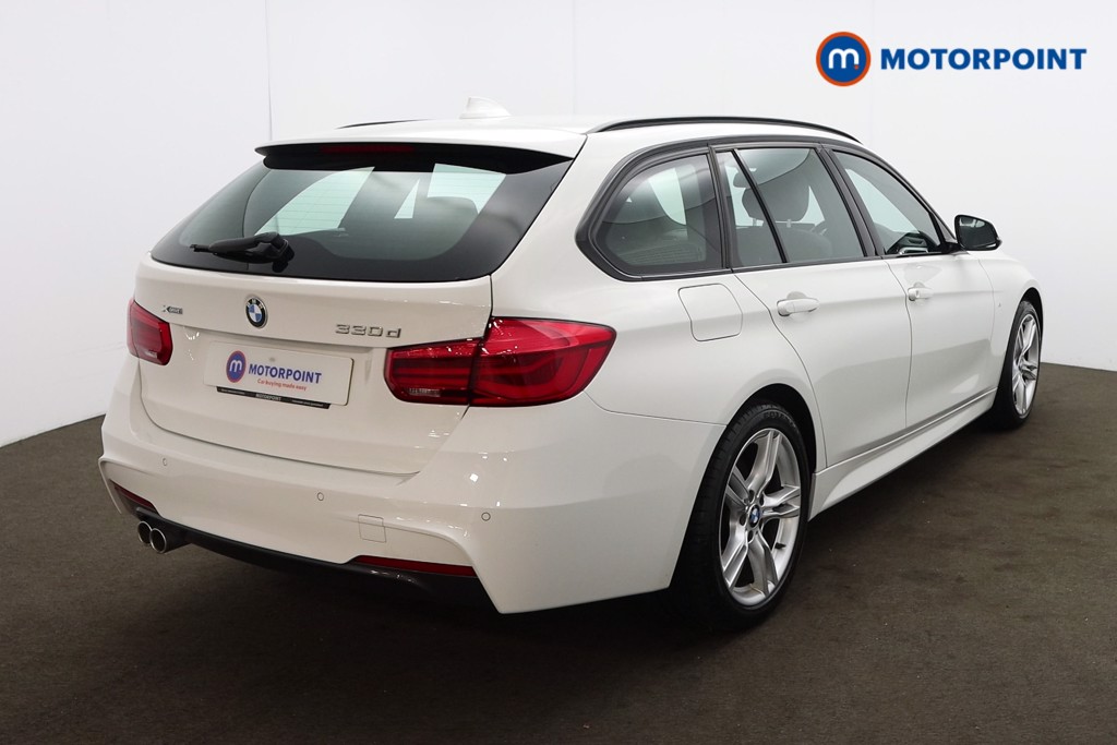 BMW 3 Series M Sport Automatic Diesel Estate - Stock Number (1607500) - Drivers side rear corner