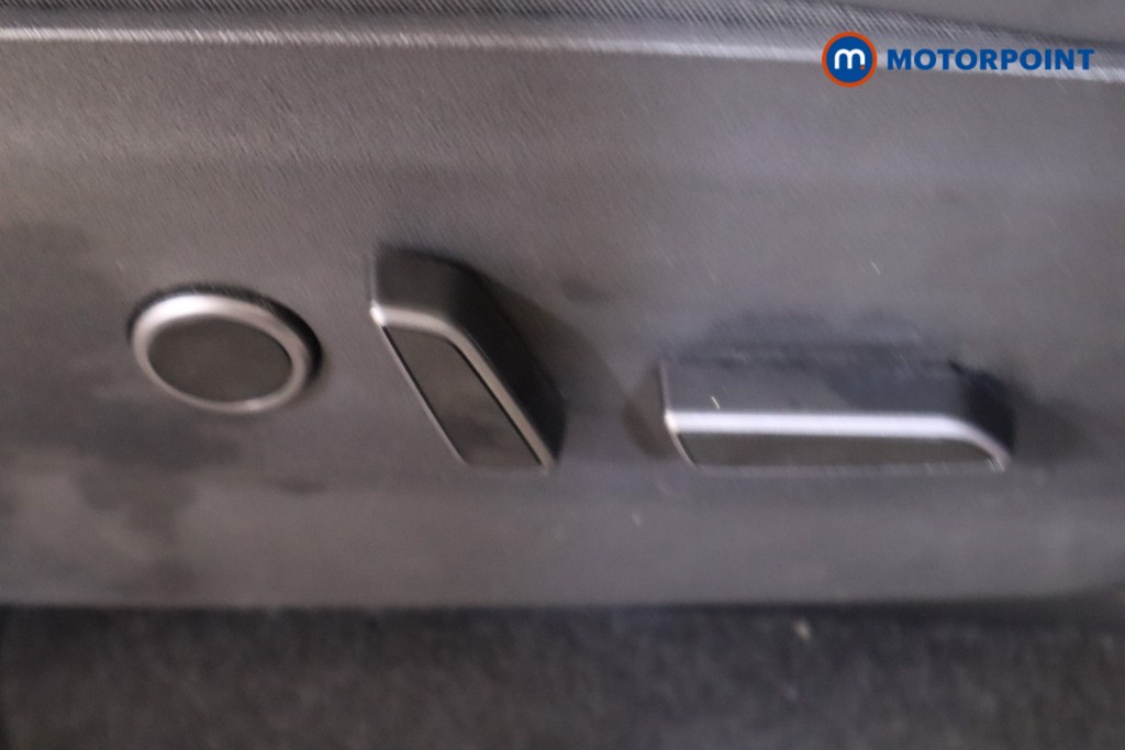 Tesla Model Y Rwd 5Dr Auto Automatic Electric SUV - Stock Number (1612122) - 16th supplementary image