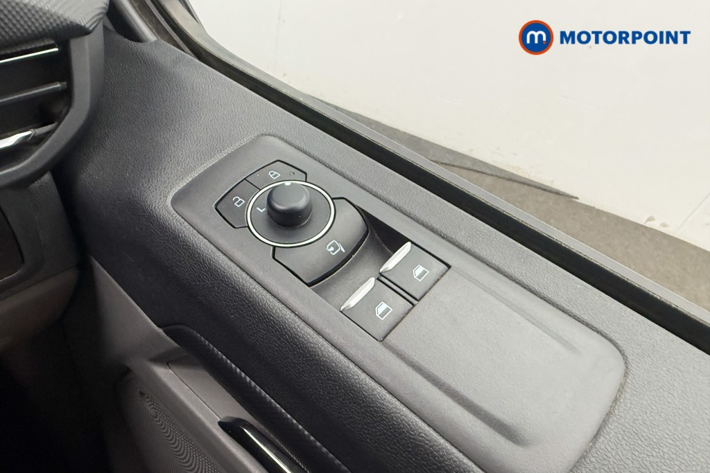 Ford Transit Custom Limited Manual Diesel Standard Roof Minibus - Stock Number (1612851) - 15th supplementary image