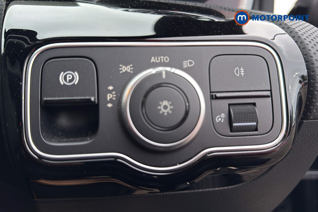 Mercedes-Benz CLA Amg Line Automatic Petrol Coupe - Stock Number (1613944) - 18th supplementary image