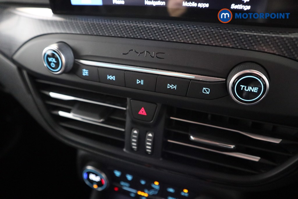 Ford Focus St-Line X Manual Petrol Hatchback - Stock Number (1614755) - 7th supplementary image