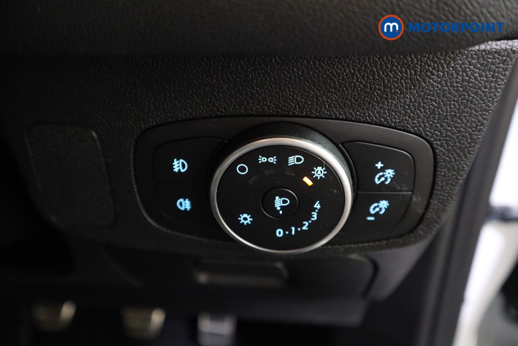 Ford Focus St-Line X Manual Petrol Hatchback - Stock Number (1614755) - 15th supplementary image