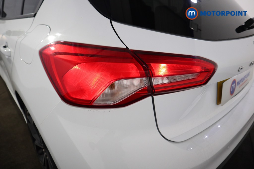 Ford Focus St-Line X Manual Petrol Hatchback - Stock Number (1614755) - 30th supplementary image
