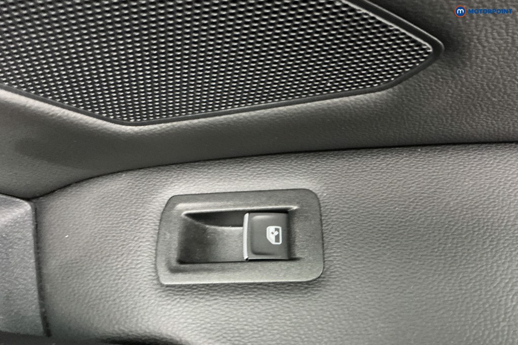 Volkswagen Tiguan R-Line Automatic Petrol Plug-In Hybrid SUV - Stock Number (1615702) - 28th supplementary image