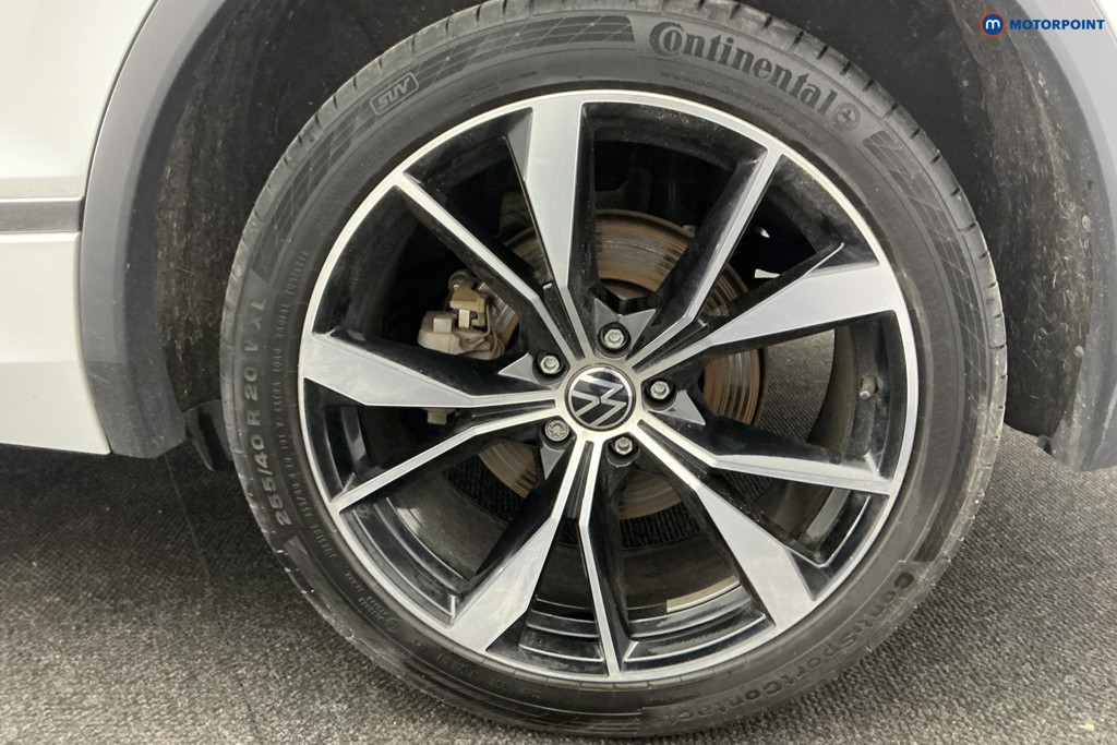 Volkswagen Tiguan R-Line Automatic Petrol Plug-In Hybrid SUV - Stock Number (1615702) - 37th supplementary image