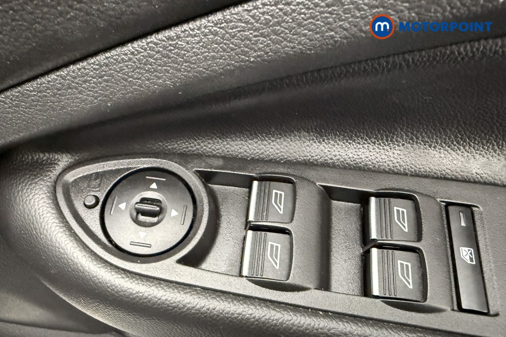 Ford Kuga St-Line Manual Petrol SUV - Stock Number (1615798) - 19th supplementary image