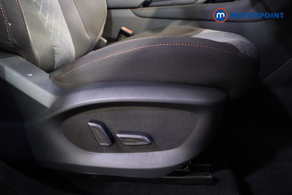 Mg Motor Uk HS SE Automatic Petrol-Electric Hybrid SUV - Stock Number (1616667) - 15th supplementary image