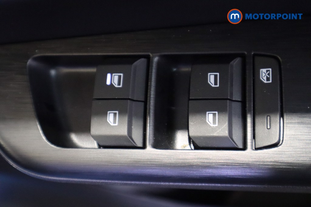 Mg Motor Uk ZS Trophy Automatic Petrol-Electric Hybrid SUV - Stock Number (1617102) - 15th supplementary image