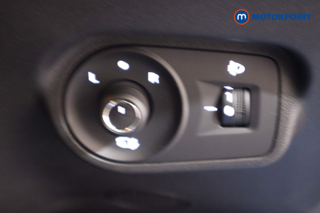 Mg Motor Uk ZS Trophy Automatic Petrol-Electric Hybrid SUV - Stock Number (1617102) - 16th supplementary image