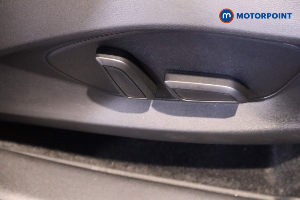 Mg Motor Uk ZS Trophy Automatic Petrol-Electric Hybrid SUV - Stock Number (1617102) - 17th supplementary image