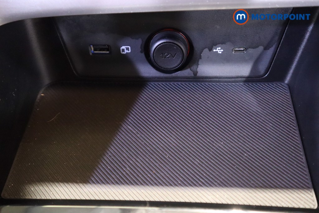 Mg Motor Uk ZS Trophy Automatic Petrol-Electric Hybrid SUV - Stock Number (1617102) - 21st supplementary image