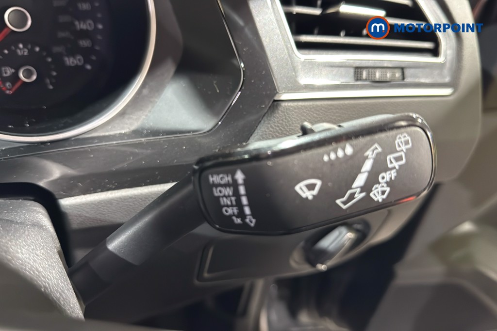 Volkswagen Tiguan Life Manual Petrol SUV - Stock Number (1617339) - 7th supplementary image