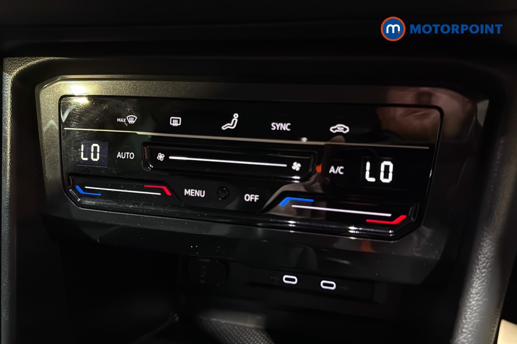 Volkswagen Tiguan Life Manual Petrol SUV - Stock Number (1617339) - 12th supplementary image