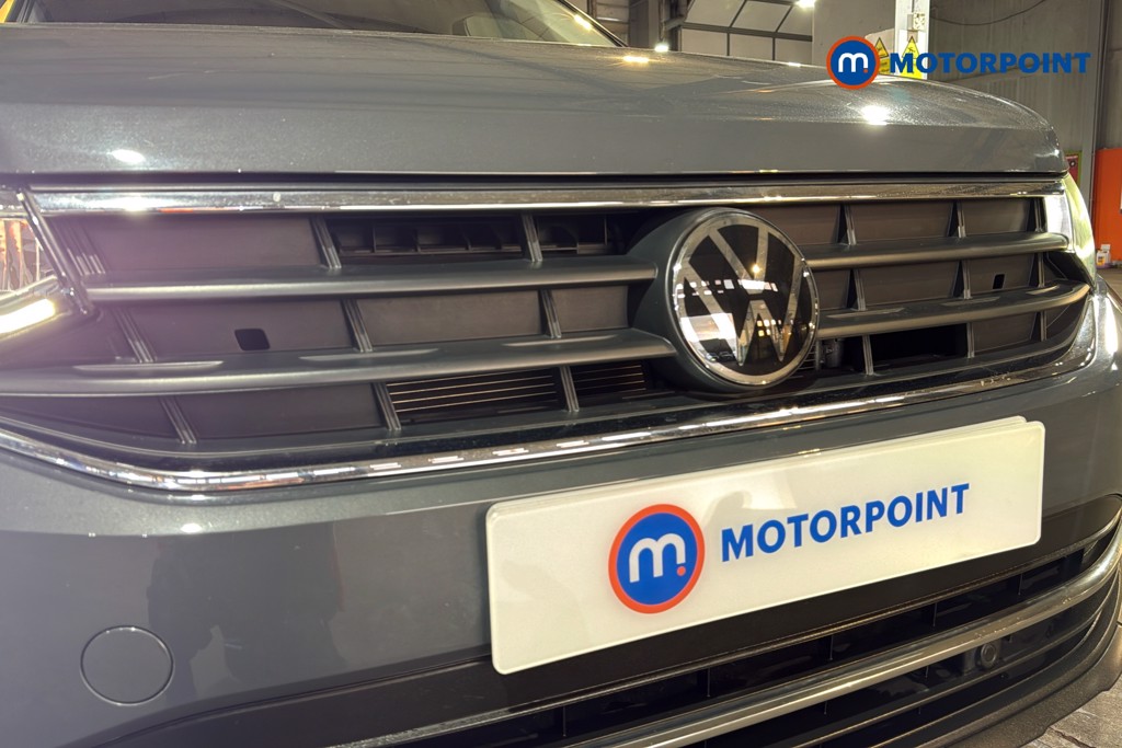 Volkswagen Tiguan Life Manual Petrol SUV - Stock Number (1617339) - 45th supplementary image