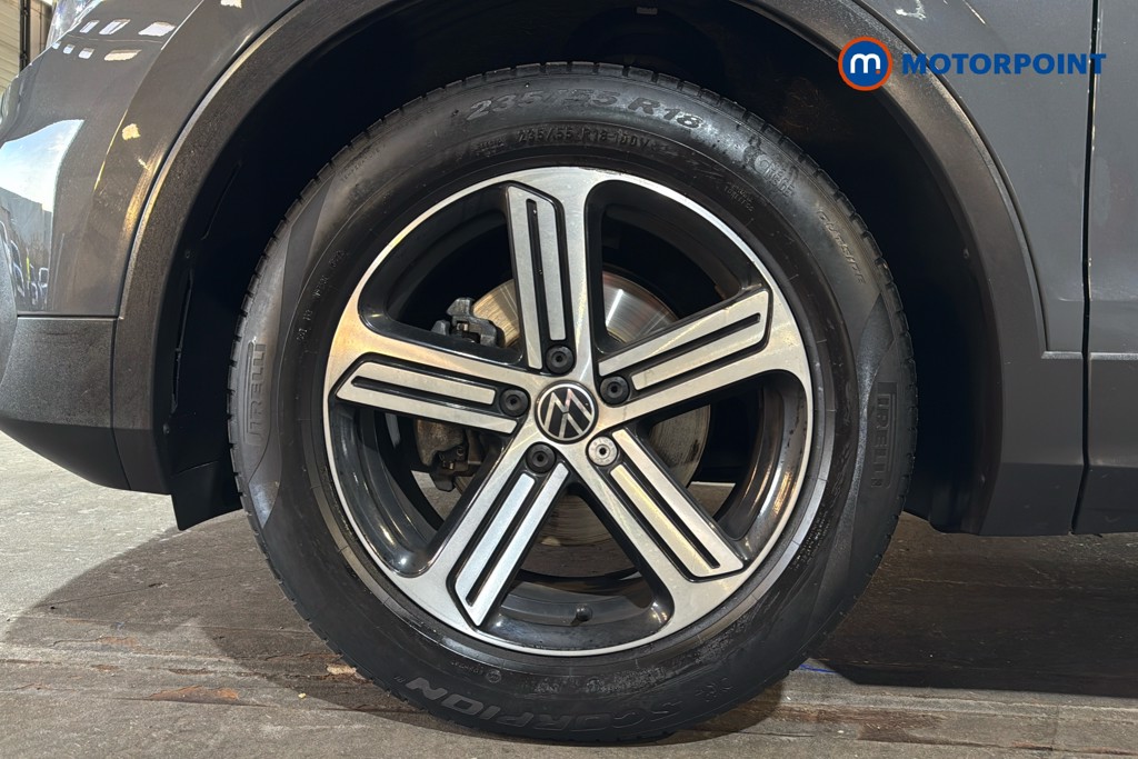Volkswagen Tiguan Life Manual Petrol SUV - Stock Number (1617339) - 47th supplementary image