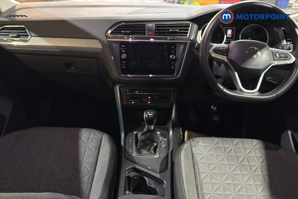 Volkswagen Tiguan Life Manual Petrol SUV - Stock Number (1617339) - 1st supplementary image