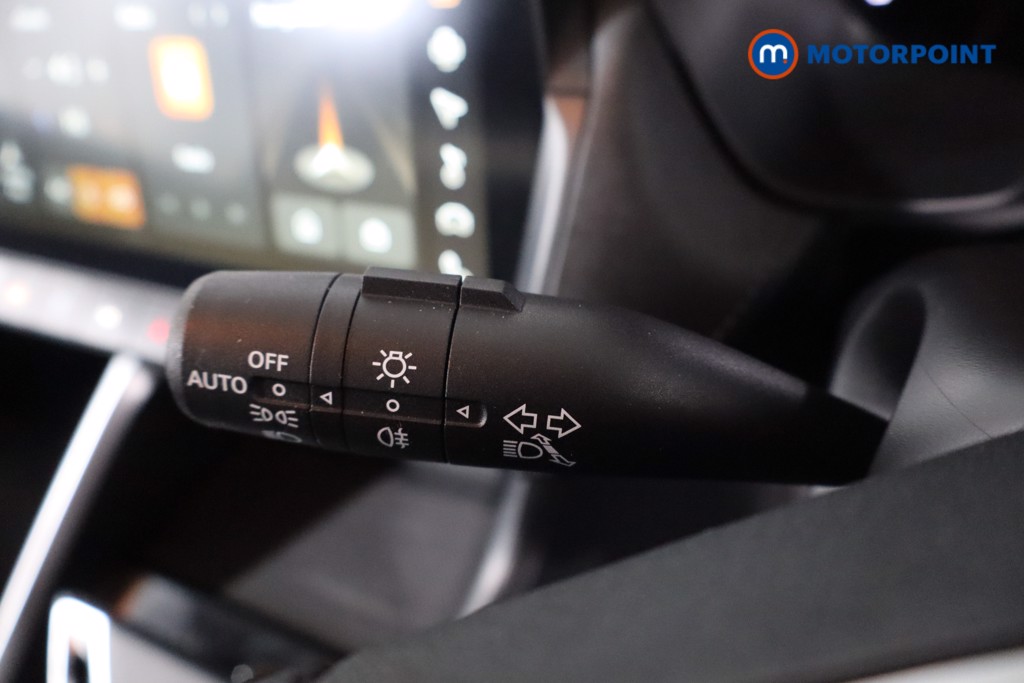 Mg Motor Uk ZS Trophy Automatic Petrol-Electric Hybrid SUV - Stock Number (1617815) - 14th supplementary image