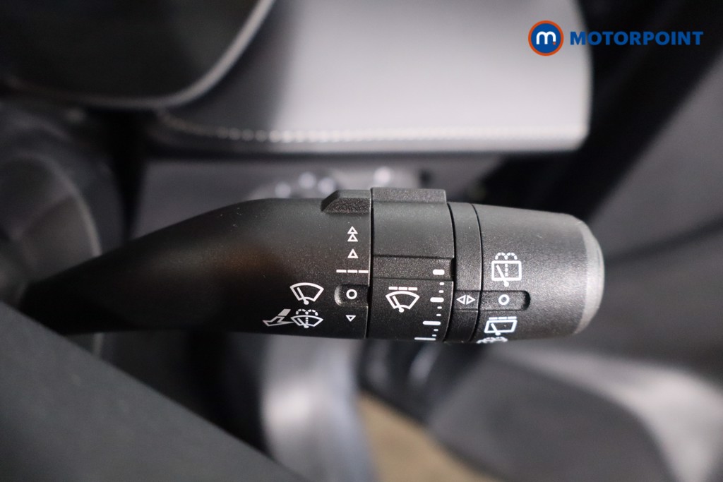 Mg Motor Uk ZS Trophy Automatic Petrol-Electric Hybrid SUV - Stock Number (1617815) - 15th supplementary image