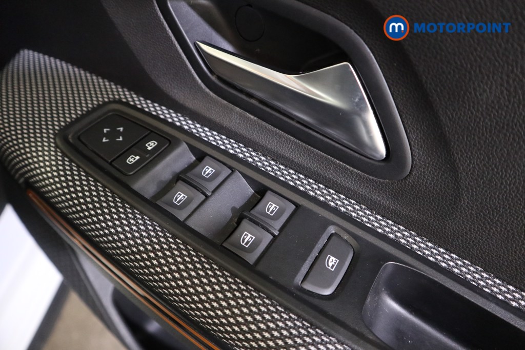 Dacia Sandero Stepway Comfort Manual Petrol Hatchback - Stock Number (1617842) - 13th supplementary image