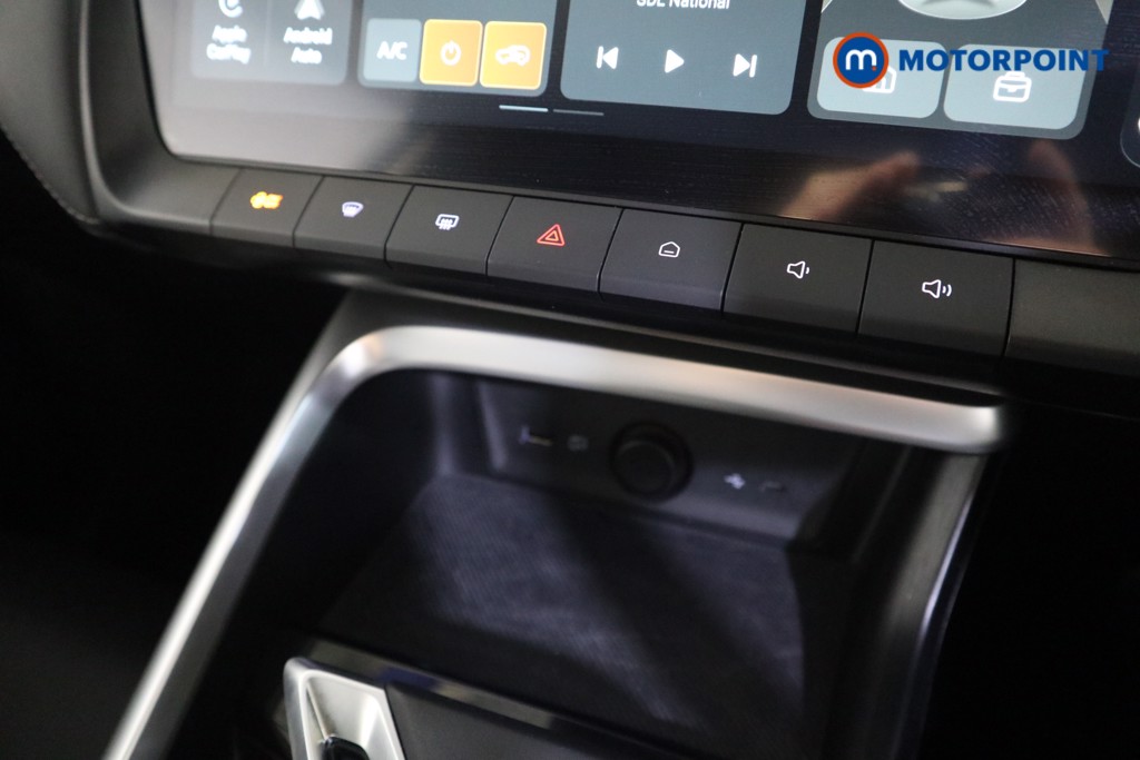 Mg Motor Uk ZS Trophy Automatic Petrol-Electric Hybrid SUV - Stock Number (1617867) - 7th supplementary image