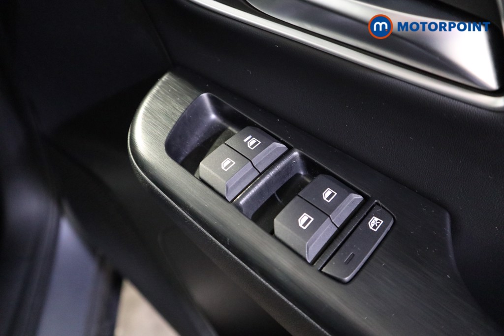 Mg Motor Uk ZS Trophy Automatic Petrol-Electric Hybrid SUV - Stock Number (1617867) - 14th supplementary image