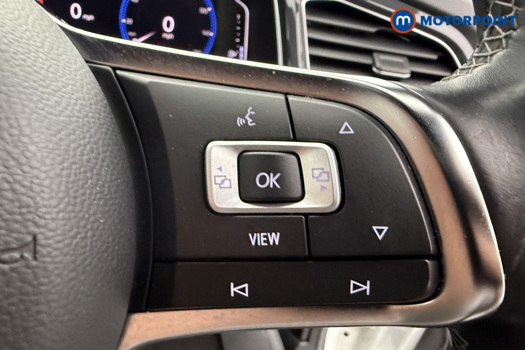 Volkswagen T-Roc R-Line Manual Diesel SUV - Stock Number (1617896) - 13th supplementary image