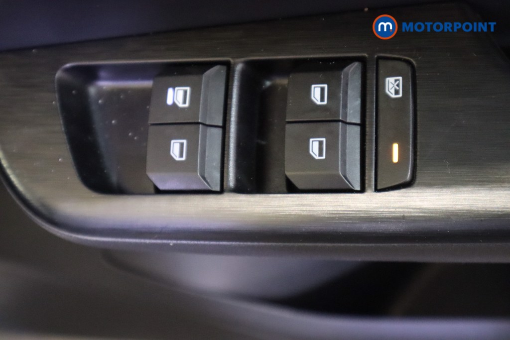 Mg Motor Uk ZS Trophy Automatic Petrol-Electric Hybrid SUV - Stock Number (1617931) - 15th supplementary image