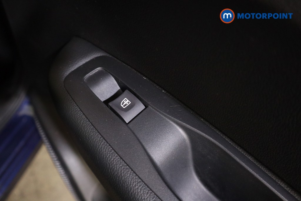 Renault Kadjar Iconic Manual Petrol SUV - Stock Number (1617939) - 21st supplementary image