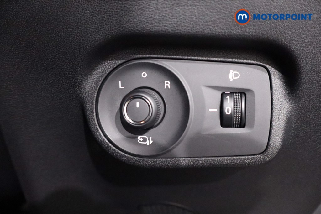 Mg Motor Uk ZS Trophy Automatic Petrol-Electric Hybrid SUV - Stock Number (1618418) - 17th supplementary image