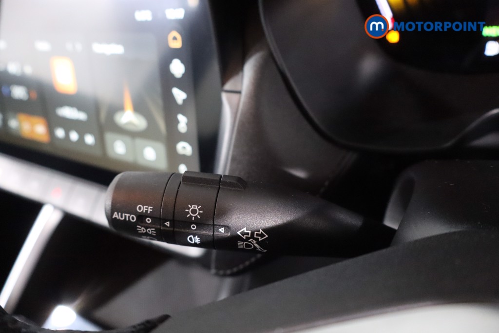 Mg Motor Uk ZS Trophy Automatic Petrol-Electric Hybrid SUV - Stock Number (1618420) - 14th supplementary image