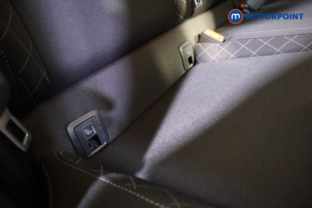 Skoda Karoq SE Manual Petrol SUV - Stock Number (1619379) - 16th supplementary image