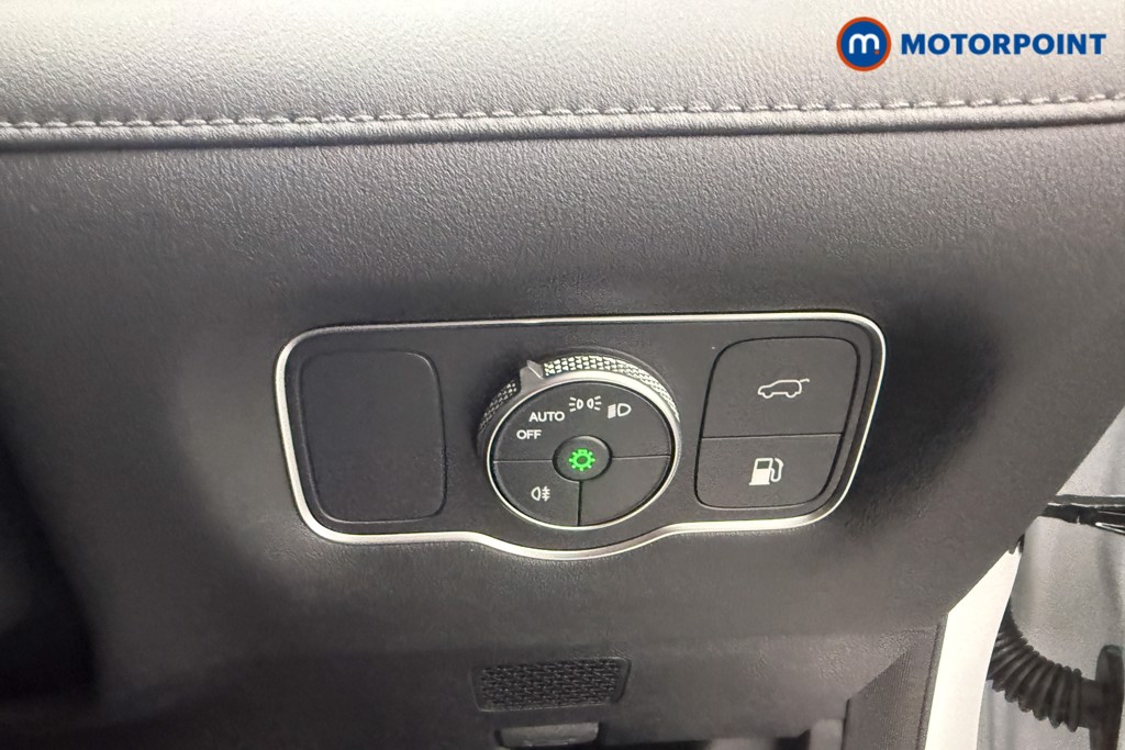 Chery Tiggo 8 Summit Automatic Petrol Plug-In Hybrid SUV - Stock Number (1619421) - 8th supplementary image