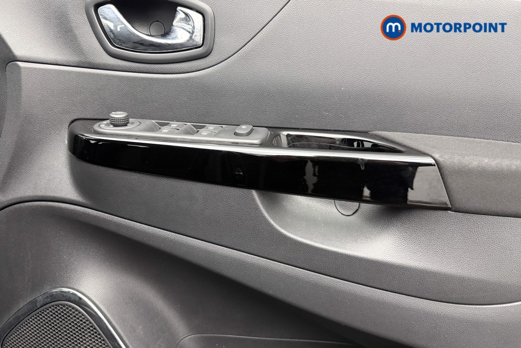 Renault Captur Dynamique Nav Manual Petrol SUV - Stock Number (1619481) - 17th supplementary image