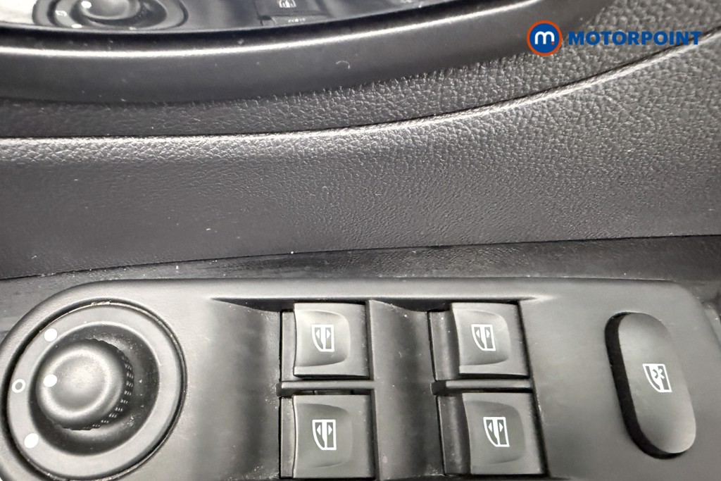 Renault Captur Dynamique Nav Manual Petrol SUV - Stock Number (1619481) - 18th supplementary image