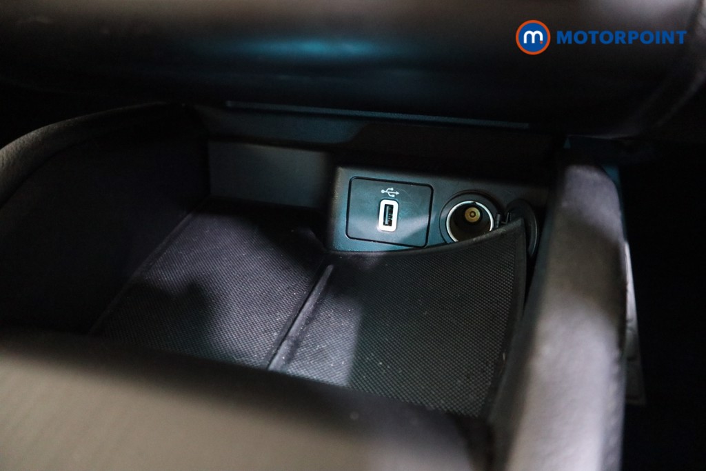 Ford Focus Titanium X Automatic Petrol Estate - Stock Number (1619756) - 9th supplementary image