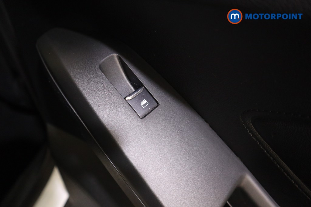 Ford Focus Titanium X Automatic Petrol Estate - Stock Number (1619756) - 22nd supplementary image