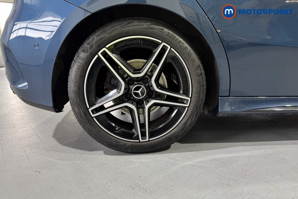 Mercedes-Benz A Class Amg Line Executive Edition Automatic Petrol Hatchback - Stock Number (1620288) - 3rd supplementary image