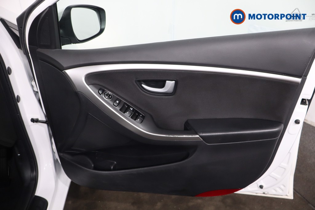 Hyundai I30 Se Nav Manual Petrol Hatchback - Stock Number (1620624) - 24th supplementary image