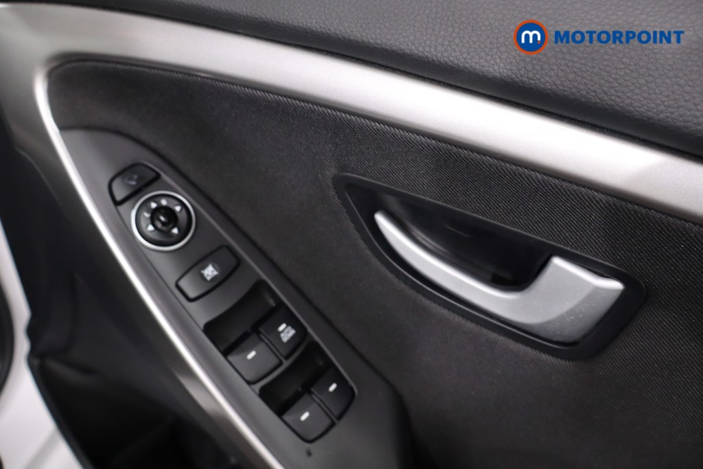 Hyundai I30 Se Nav Manual Petrol Hatchback - Stock Number (1620624) - 25th supplementary image