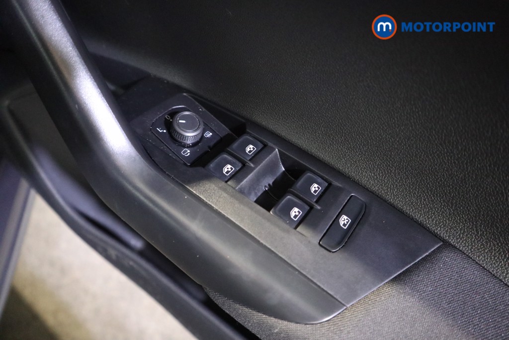 Volkswagen Polo Life Manual Petrol Hatchback - Stock Number (1620803) - 15th supplementary image