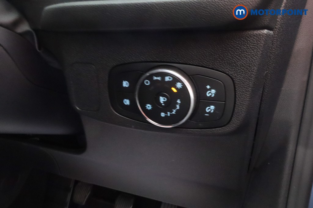 Ford Focus St-Line Style Manual Petrol Hatchback - Stock Number (1621062) - 6th supplementary image