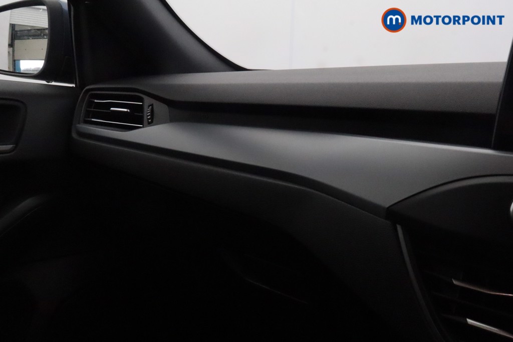 Ford Focus St-Line Style Manual Petrol Hatchback - Stock Number (1621062) - 10th supplementary image