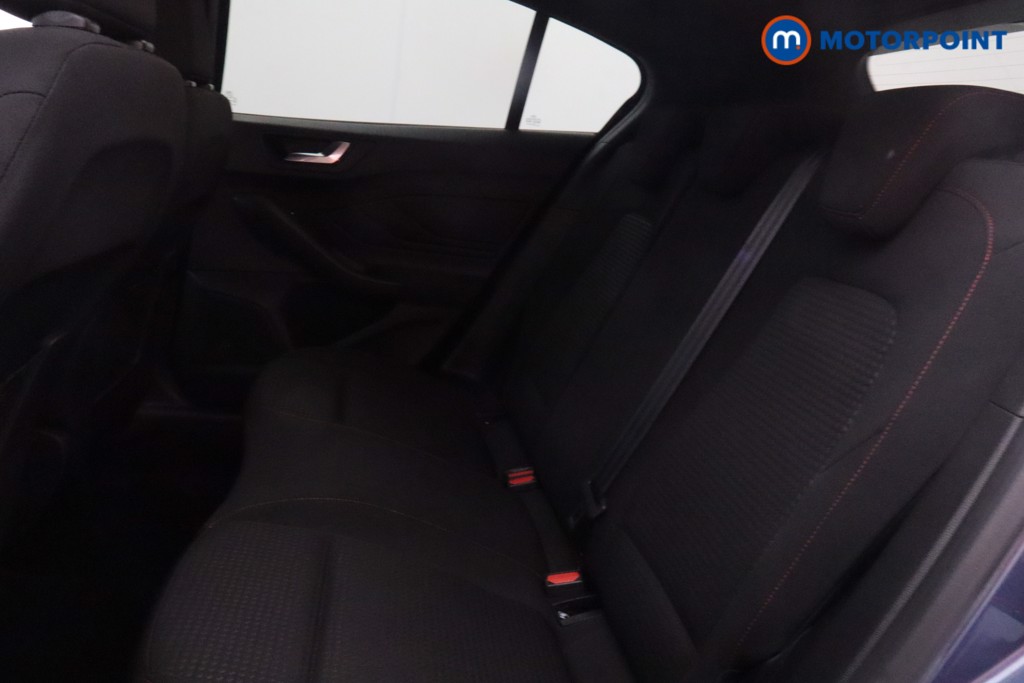 Ford Focus St-Line Style Manual Petrol Hatchback - Stock Number (1621062) - 16th supplementary image