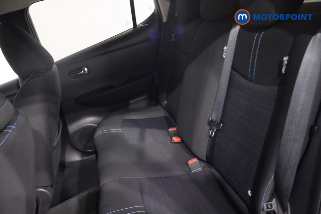 Nissan Leaf N-Connecta Automatic Electric Hatchback - Stock Number (1621744) - 5th supplementary image