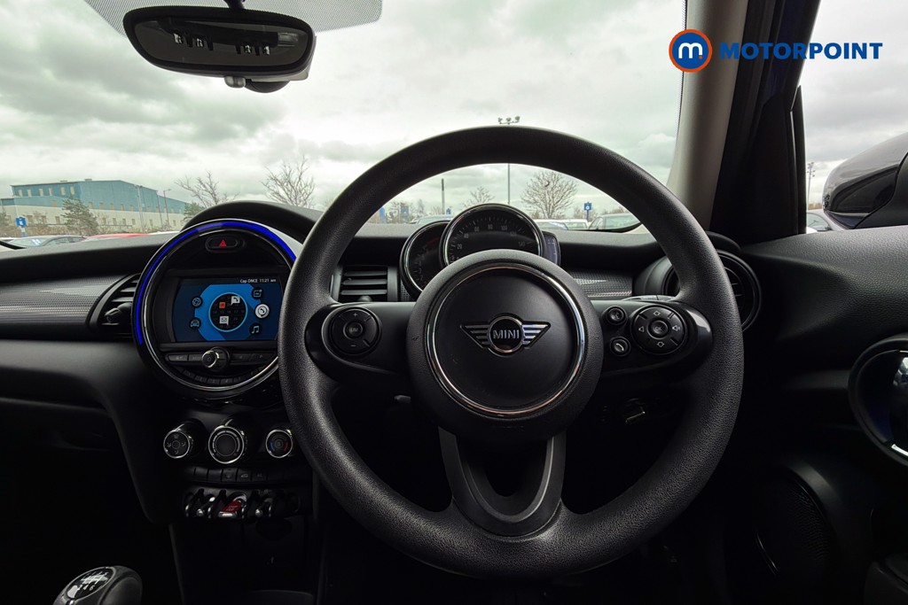 Mini Hatchback Cooper Classic Manual Petrol Hatchback - Stock Number (1621855) - 5th supplementary image