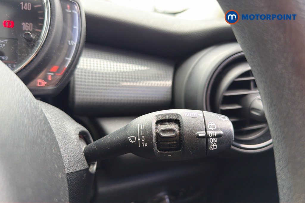 Mini Hatchback Cooper Classic Manual Petrol Hatchback - Stock Number (1621855) - 7th supplementary image