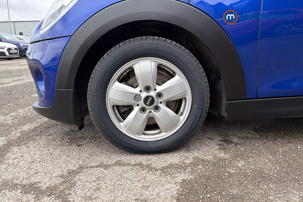 Mini Hatchback Cooper Classic Manual Petrol Hatchback - Stock Number (1621855) - 47th supplementary image