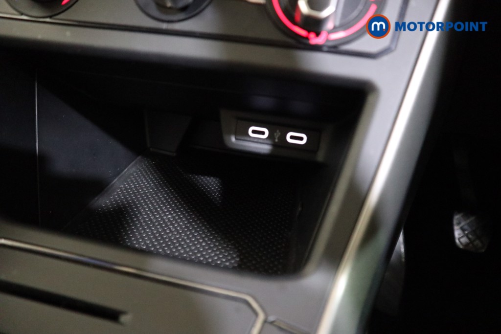 Volkswagen Polo Match Manual Petrol Hatchback - Stock Number (1622030) - 8th supplementary image