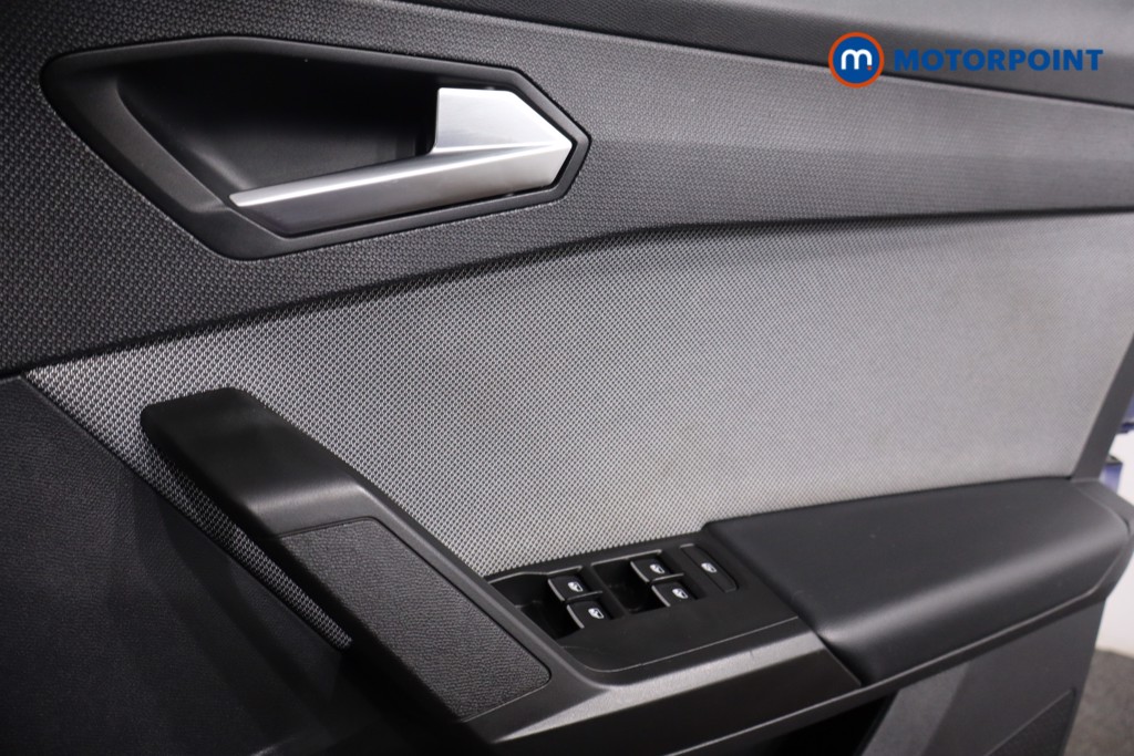 Seat Leon Se Dynamic Manual Petrol Hatchback - Stock Number (1622353) - 19th supplementary image