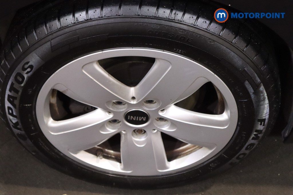 Mini Clubman Cooper Manual Petrol Estate - Stock Number (1622364) - 12th supplementary image